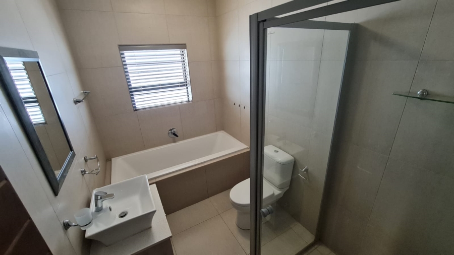 To Let 3 Bedroom Property for Rent in Burgundy Estate Western Cape